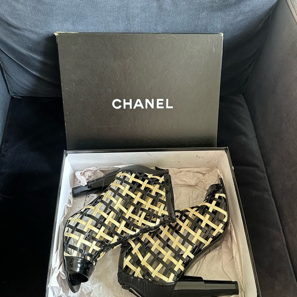CHANEL Shoes - CHANEL Black and Cream Woven Boots